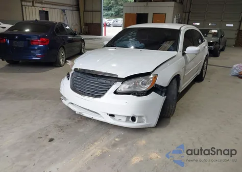 2013 Chrysler 200 Touring from USA, damaged, VIN 1C3CCBBBXDN656671